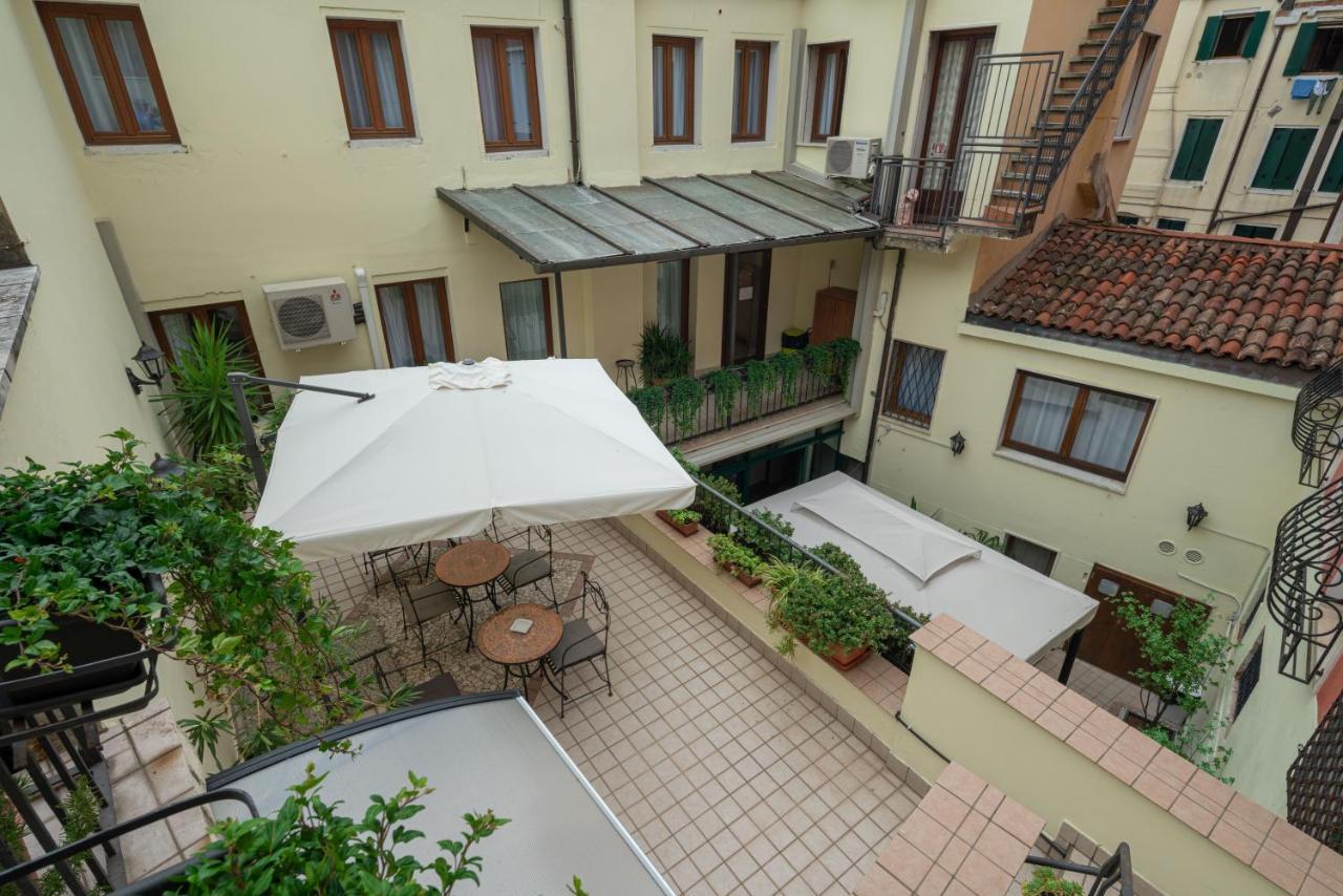 Locanda Herion Venesia Bagian luar foto